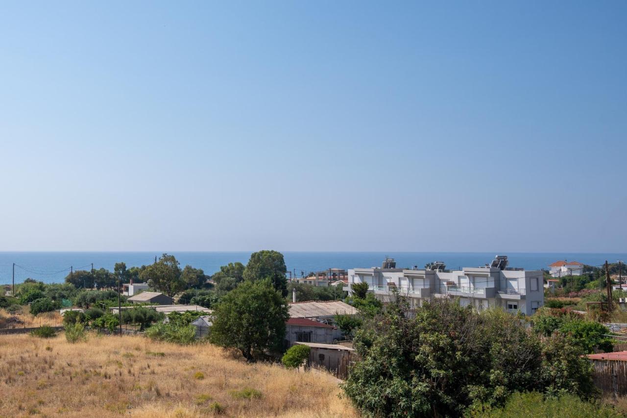 Lungo Mare Apartamento Gennadi Exterior foto