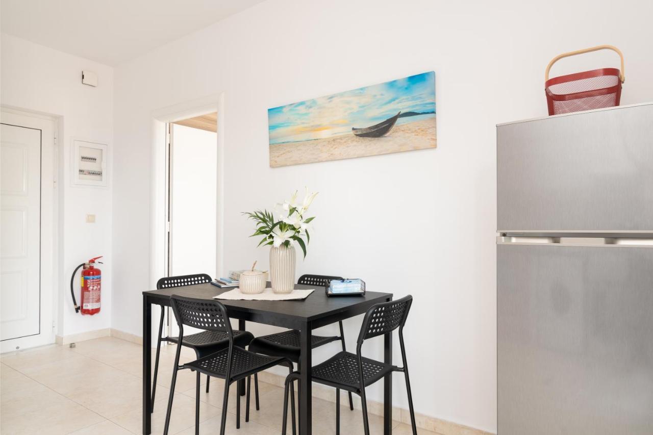 Lungo Mare Apartamento Gennadi Exterior foto