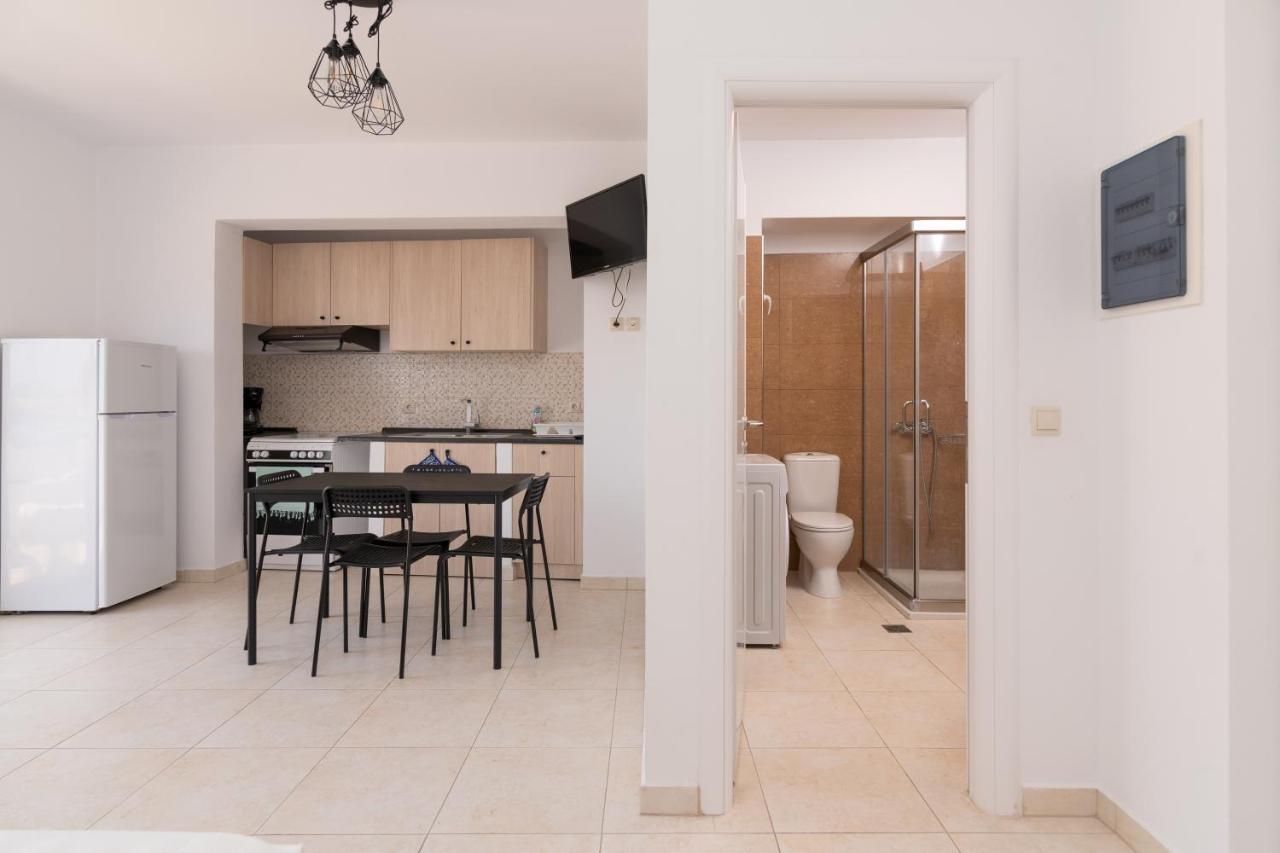 Lungo Mare Apartamento Gennadi Exterior foto