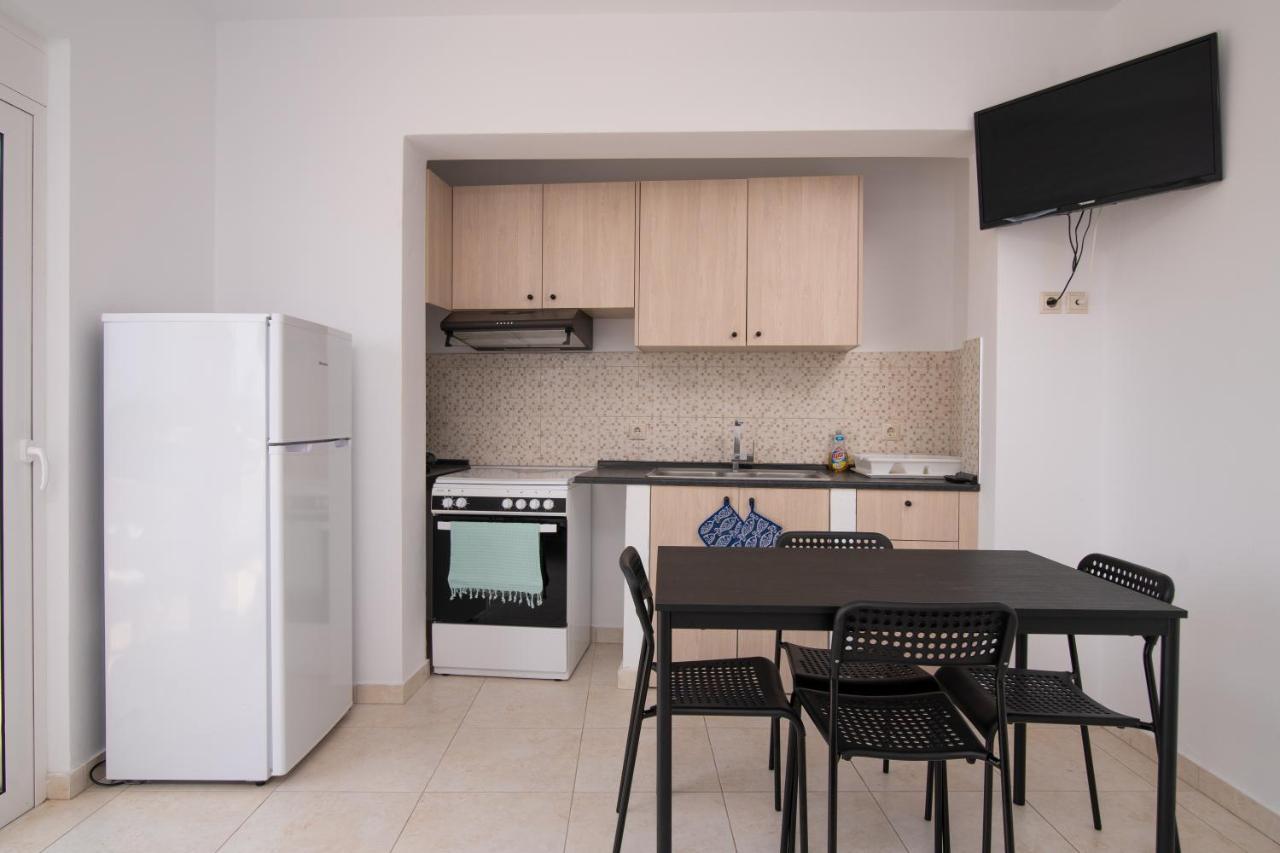 Lungo Mare Apartamento Gennadi Exterior foto